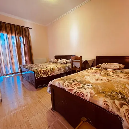 Hotel Paradise *
